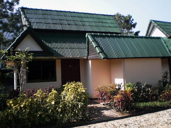 Gallery - Khunnam Rimtarn Resort