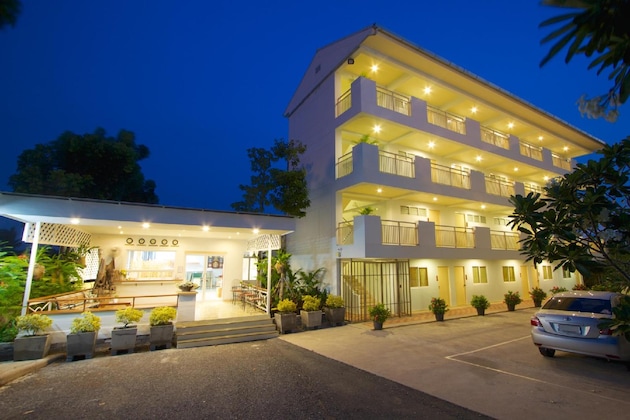 Gallery - Charn Residence