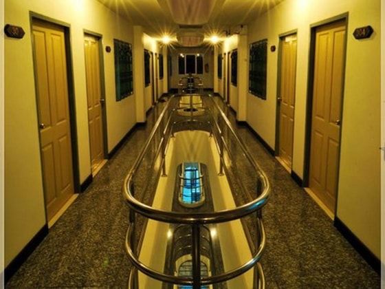 Gallery - Boonthavon