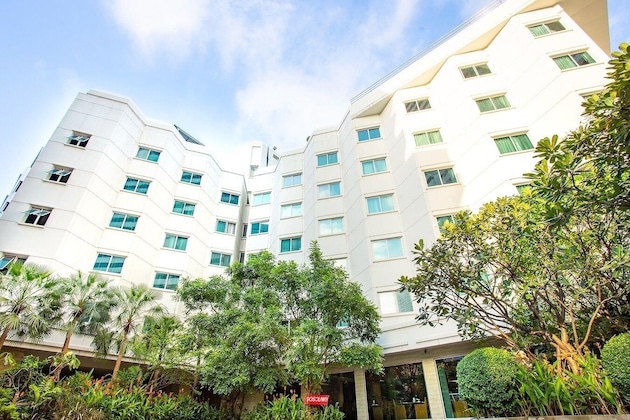 Gallery - Graceland Bangkok Hotel