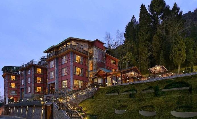 Gallery - Golden Tulip Srinagar