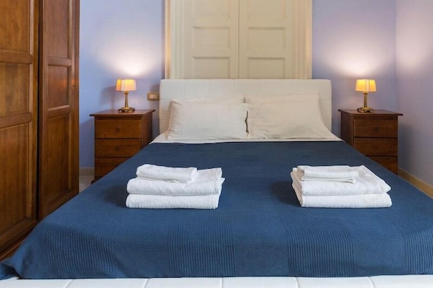 Gallery - Teatro Bellini - Bed & Breakfast