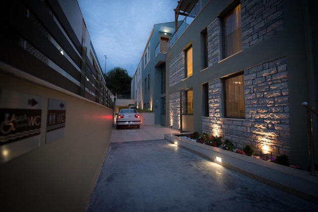 Gallery - Mantinia Bay Hotel
