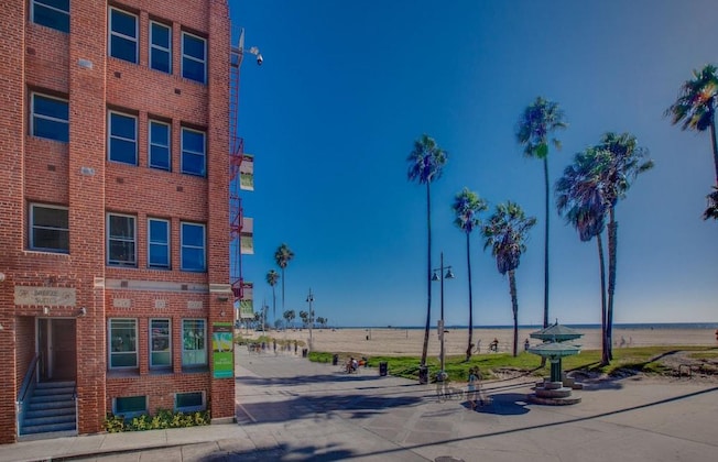 Gallery - Venice Breeze Suites