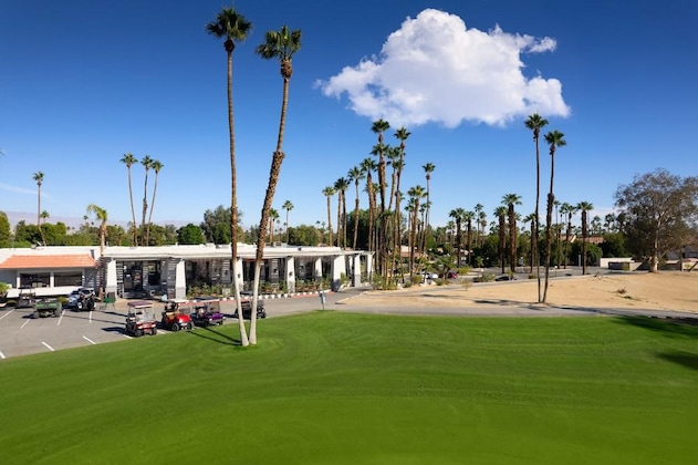 Gallery - Hyatt Vacation Club At Desert Oasis