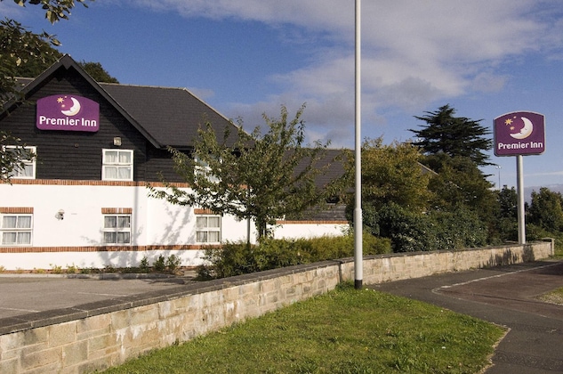 Gallery - Premier Inn Plymouth East