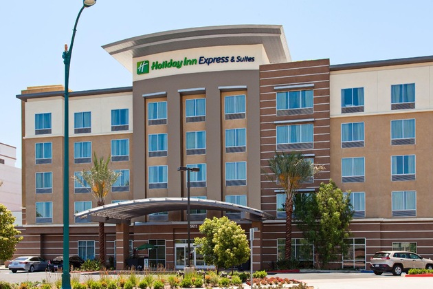 Gallery - Holiday Inn Express & Suites Anaheim Resort Area By Ihg