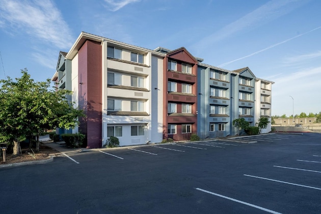 Gallery - Best Western Lake Oswego Portland Hotel & Suites