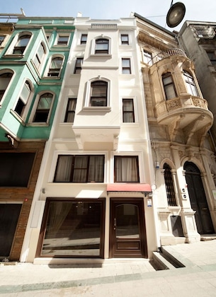 Gallery - Gravis Suites