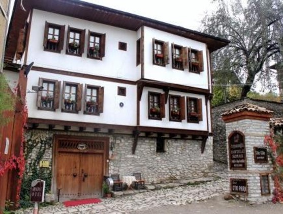 Gallery - Cesmeli Konak Garden