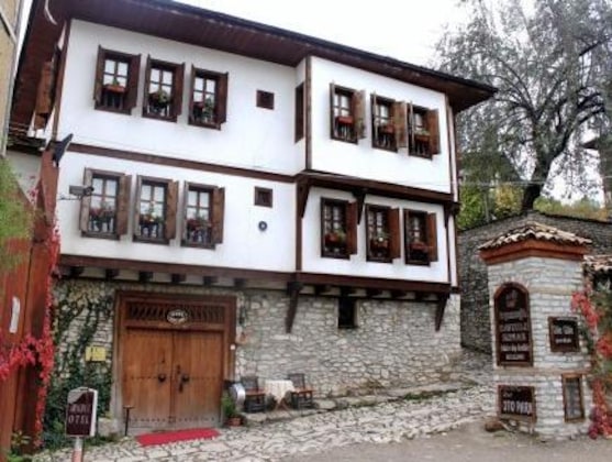 Gallery - Cesmeli Konak Garden