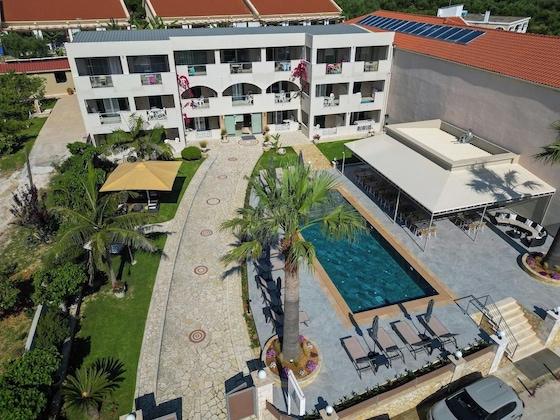 Gallery - Remezzo Apartments & Studios