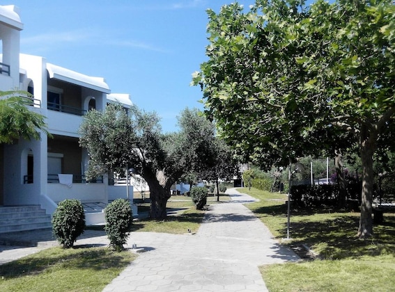 Gallery - Skion Palace Beach Hotel - Bungalows Boutique