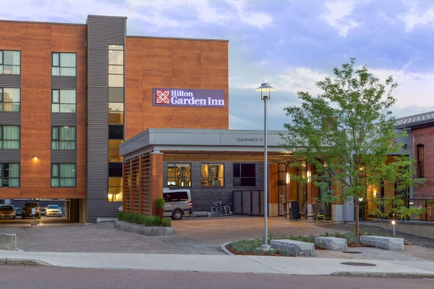 Gallery - Hilton Garden Inn Burlington Downtown
