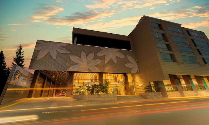 Gallery - The Metrocentre Hotel And Convention Center