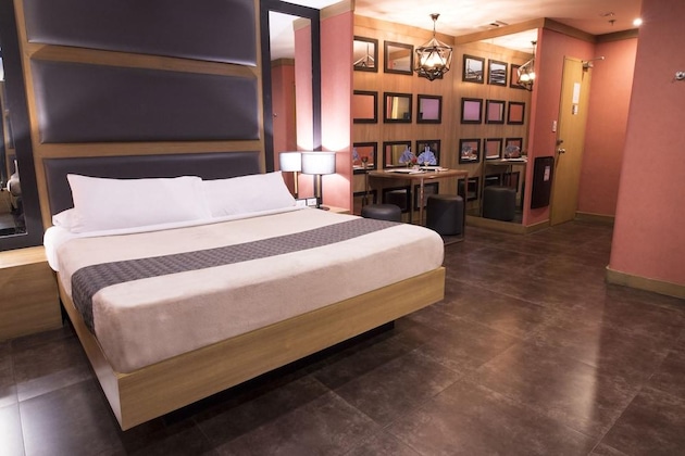 Gallery - Victoria Court Malabon