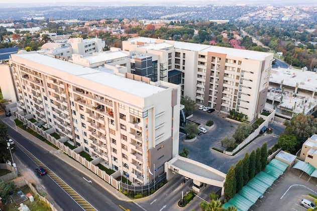 Gallery - The Capital 20 West