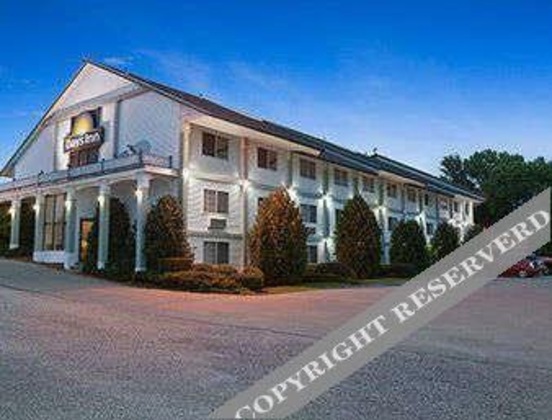 Gallery - Days Inn Shelburne Burlington