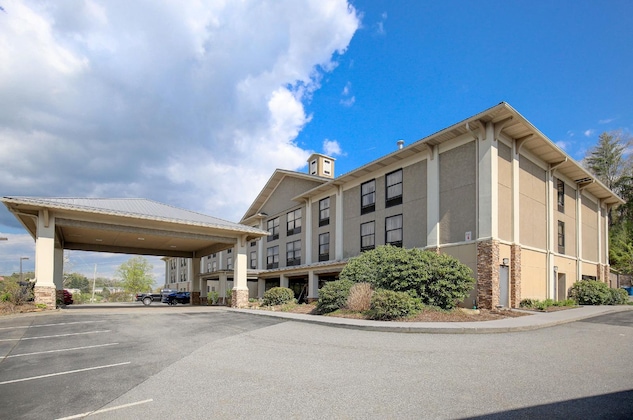 Gallery - Quality Inn & Suites University