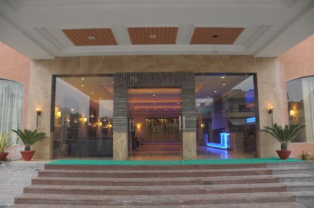 Gallery - Cambay Sapphire Neemrana