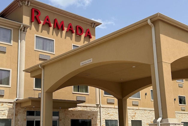 Gallery - Ramada By Wyndham College Station