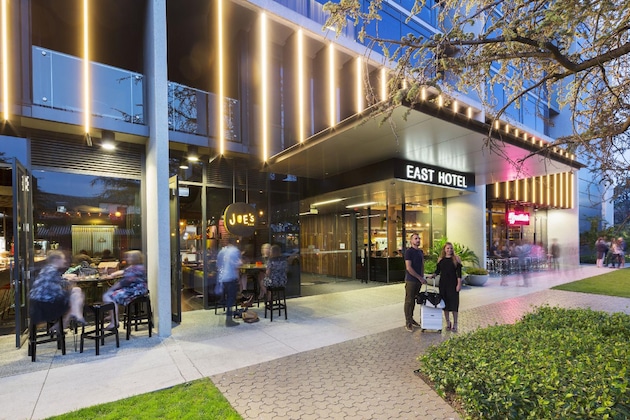 Gallery - East Hotel