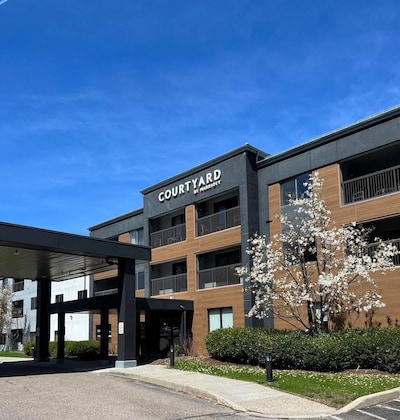 Gallery - Courtyard By Marriott Burlington Williston