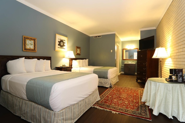 Gallery - Malaga Inn