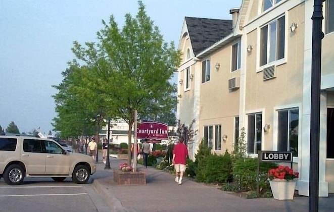 Gallery - Court Plaza Inn & Suites