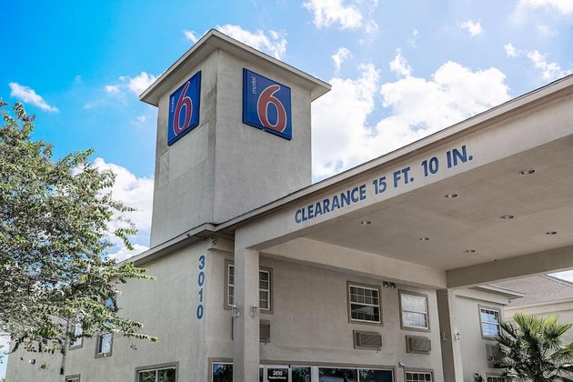 Gallery - Motel 6 Pasadena Tx