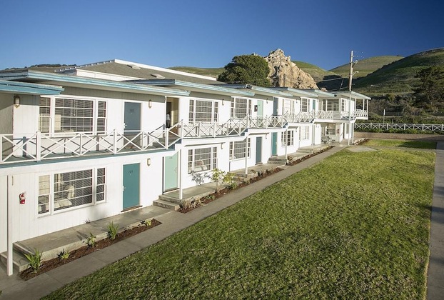 Gallery - The Tides Oceanview Inn And Cottages