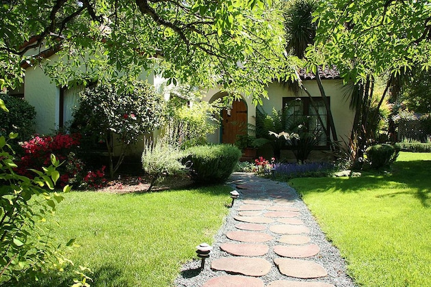 Gallery - Chelsea Garden Inn