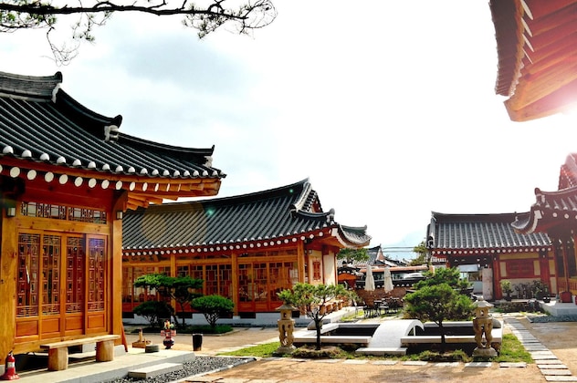 Gallery - Gyeongju Hwangnamkwan Hanok Hotel