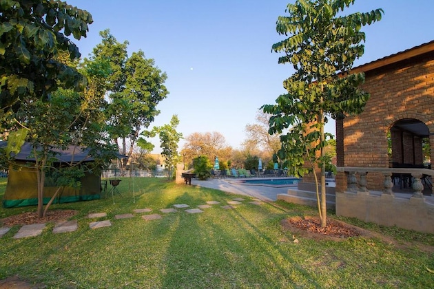 Gallery - The N1 Hotel & Campsite Victoria Falls