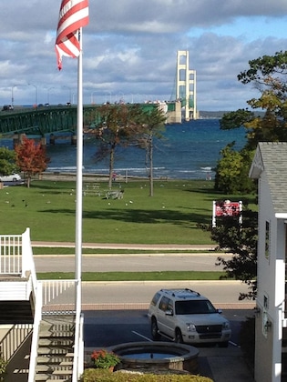 Gallery - Parkside Inn Bridgeview