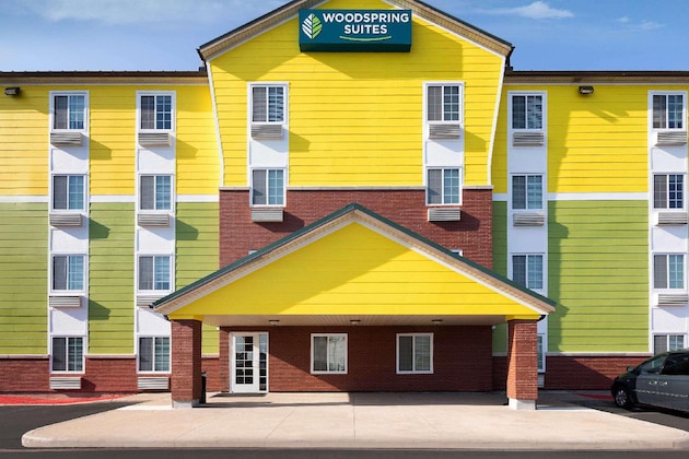 Gallery - Woodspring Suites Tyler Rose Garden
