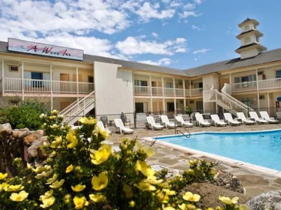 Gallery - A Wave Inn