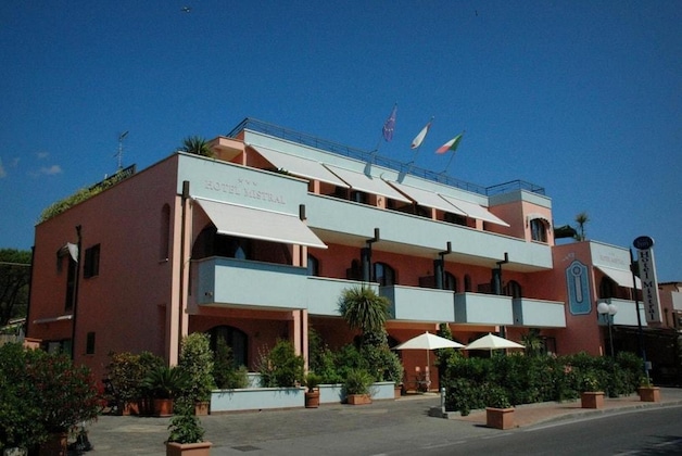Gallery - Mistral Hotel
