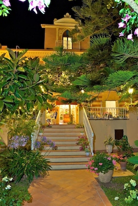 Gallery - Villa Cheta Hotel & Restaurant