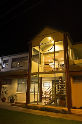 Gallery - Moonlight Bay Apartments