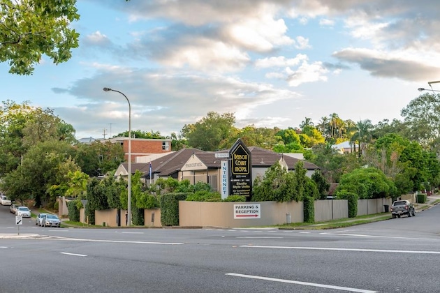 Gallery - Benson Court Motel
