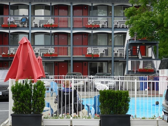 Gallery - Kings Inn Near The Falls