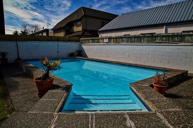 Gallery - Barclay Motel
