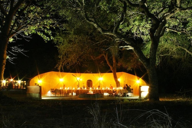 Gallery - Mohlabetsi Safari Lodge