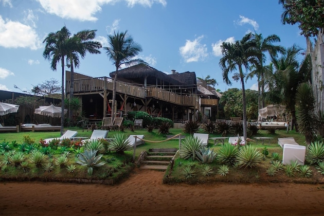 Gallery - Hurricane Jeri Praia