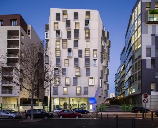 Gallery - B&B Hotel Marseille Euromed