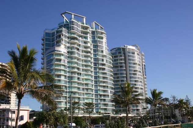 Gallery - Reflections Coolangatta Beach