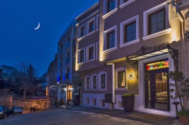 Gallery - Four Doors Hotel