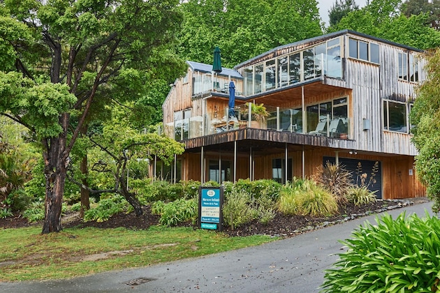Gallery - Akaroa On The Beach Apartments