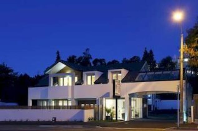 Gallery - Century Park Motor Lodge